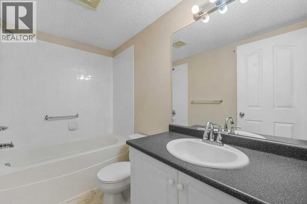 1410, 17 Country Village Bay Ne, Calgary, Alberta  T3K 5J8 - Photo 25 - A2264609