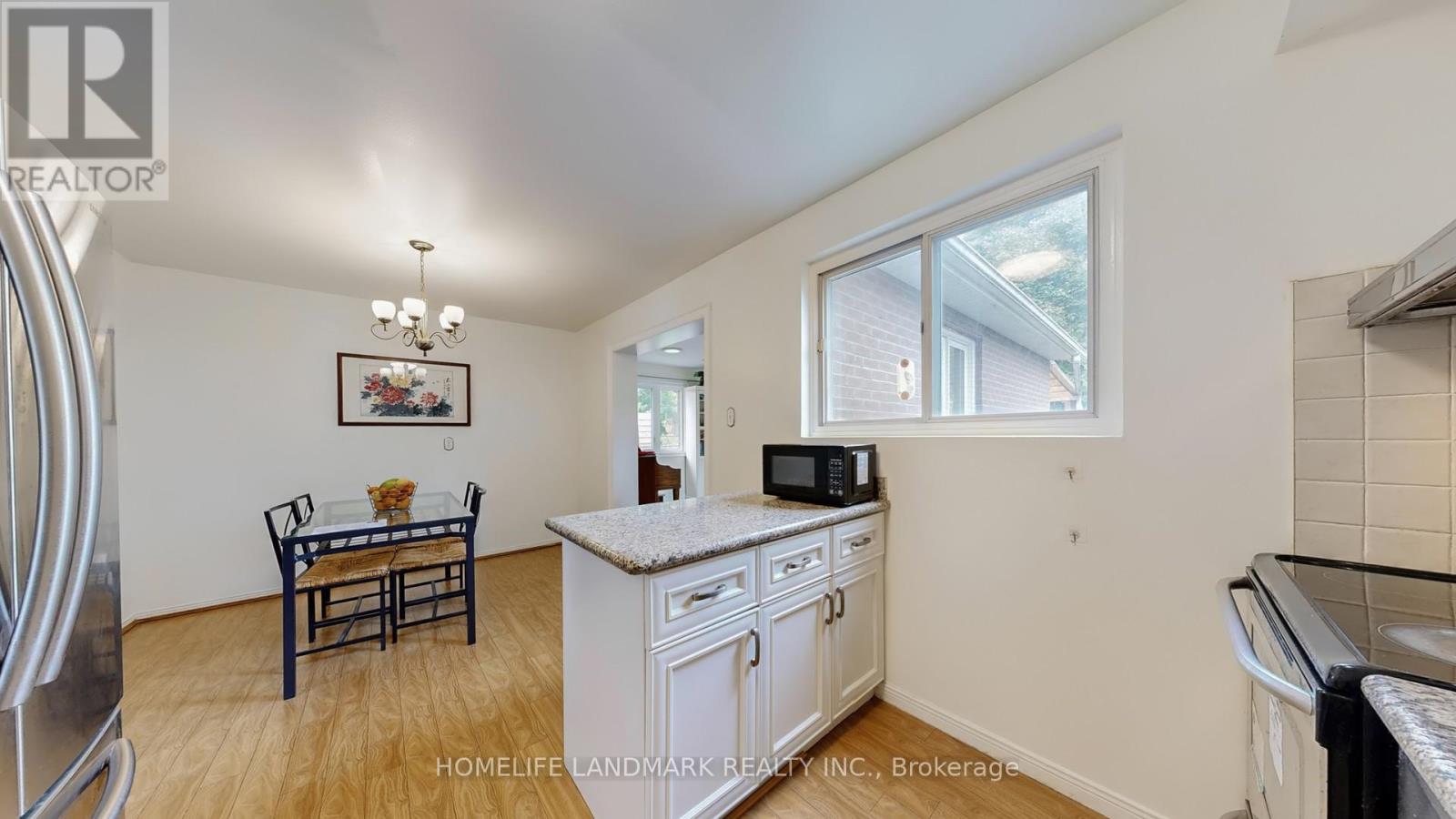306 Hollyberry Trail, Toronto, Ontario  M2H 2P4 - Photo 12 - C12459500
