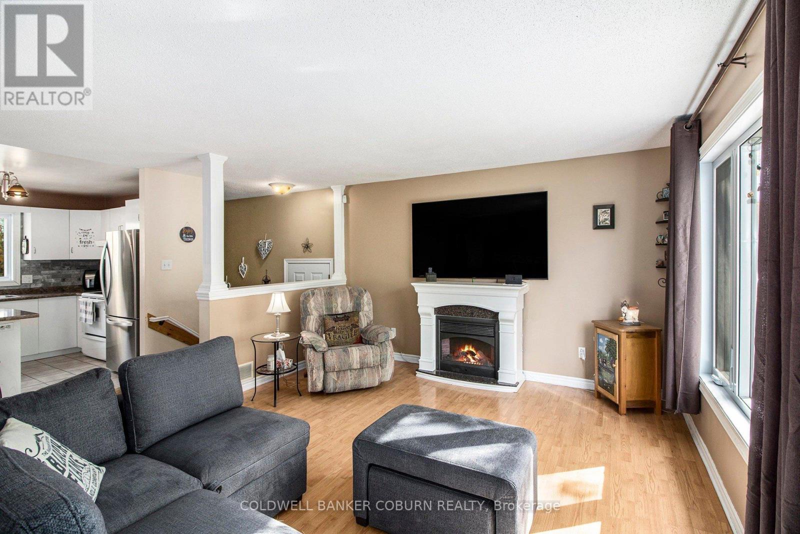 82 Larose Lane, The Nation, Ontario  K0A 1W0 - Photo 9 - X12467513