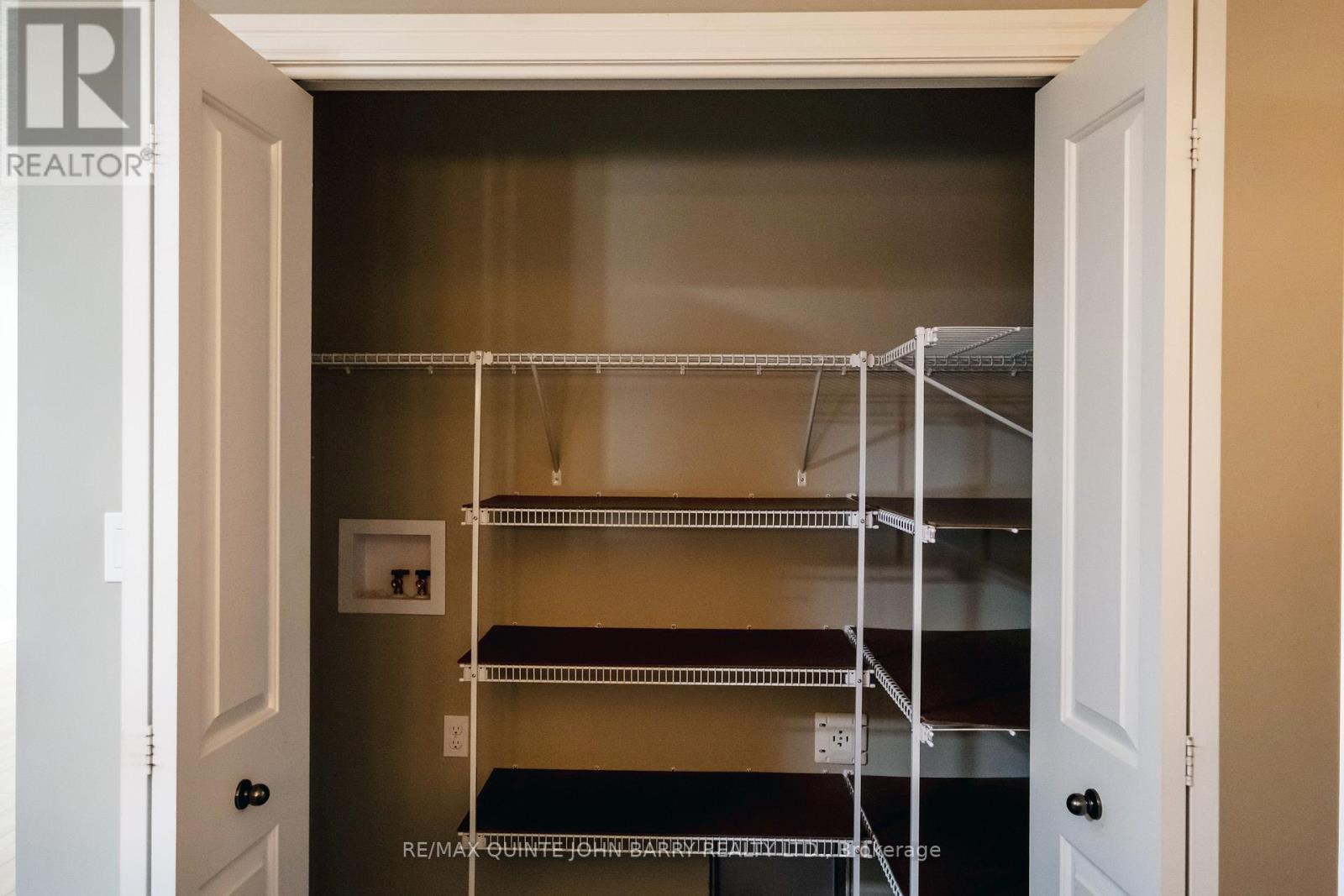 79 Cortland Crescent, Quinte West, Ontario  K8V 0E9 - Photo 9 - X12132816