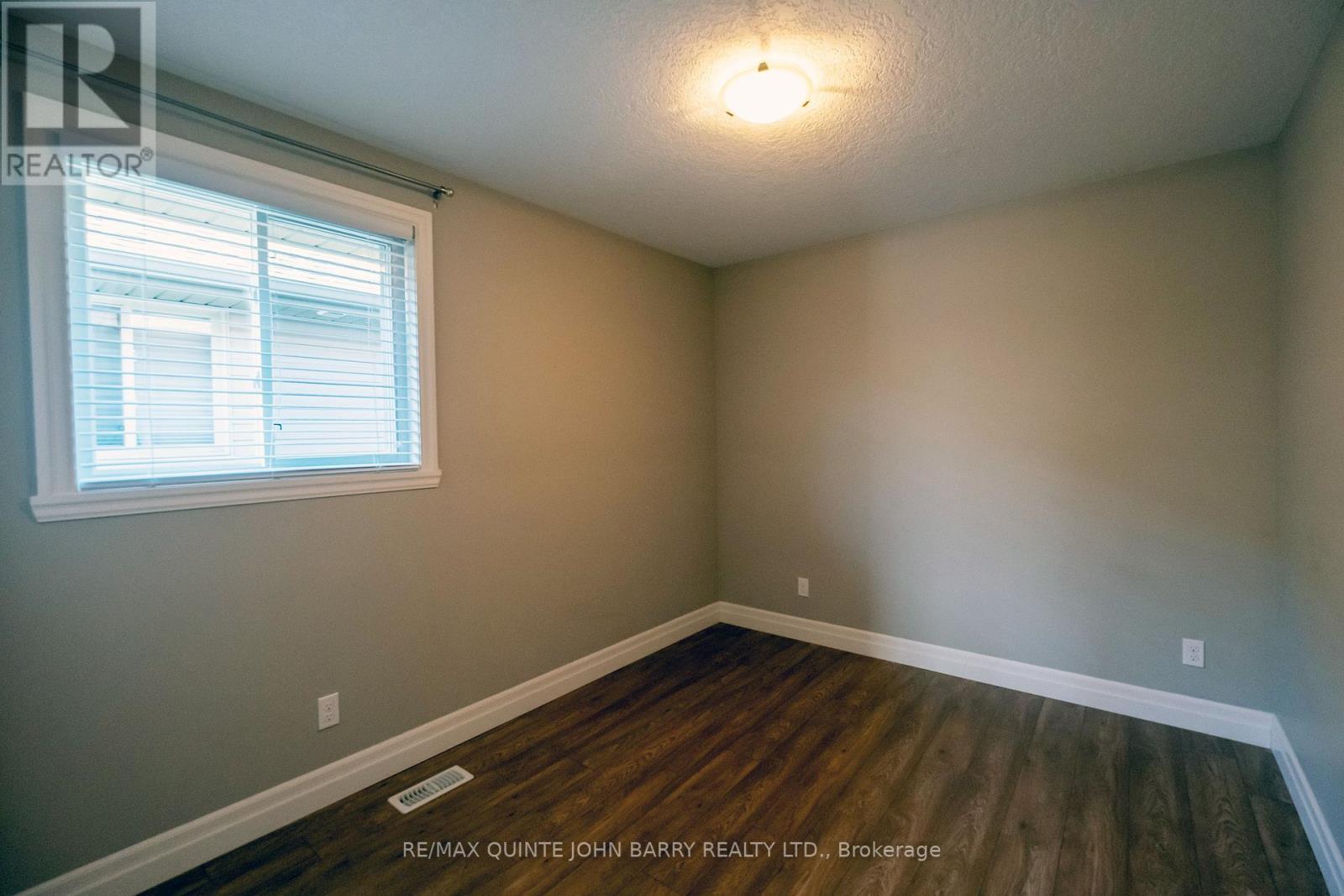 79 Cortland Crescent, Quinte West, Ontario  K8V 0E9 - Photo 19 - X12132816