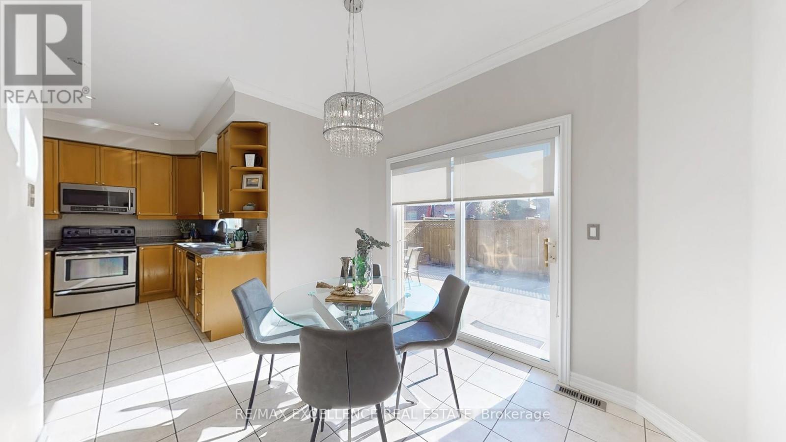 21 Overture Lane, Brampton, Ontario  L6S 6H9 - Photo 15 - W12467493