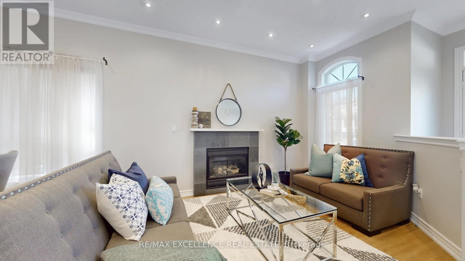 21 Overture Lane, Brampton, Ontario  L6S 6H9 - Photo 7 - W12467493