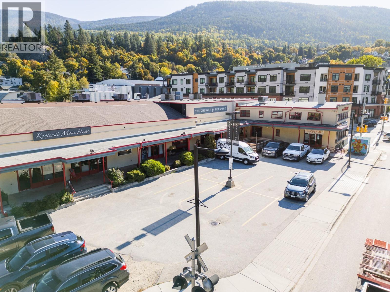 125 Hall Street, Nelson, British Columbia  V1L 7B4 - Photo 2 - 10366041