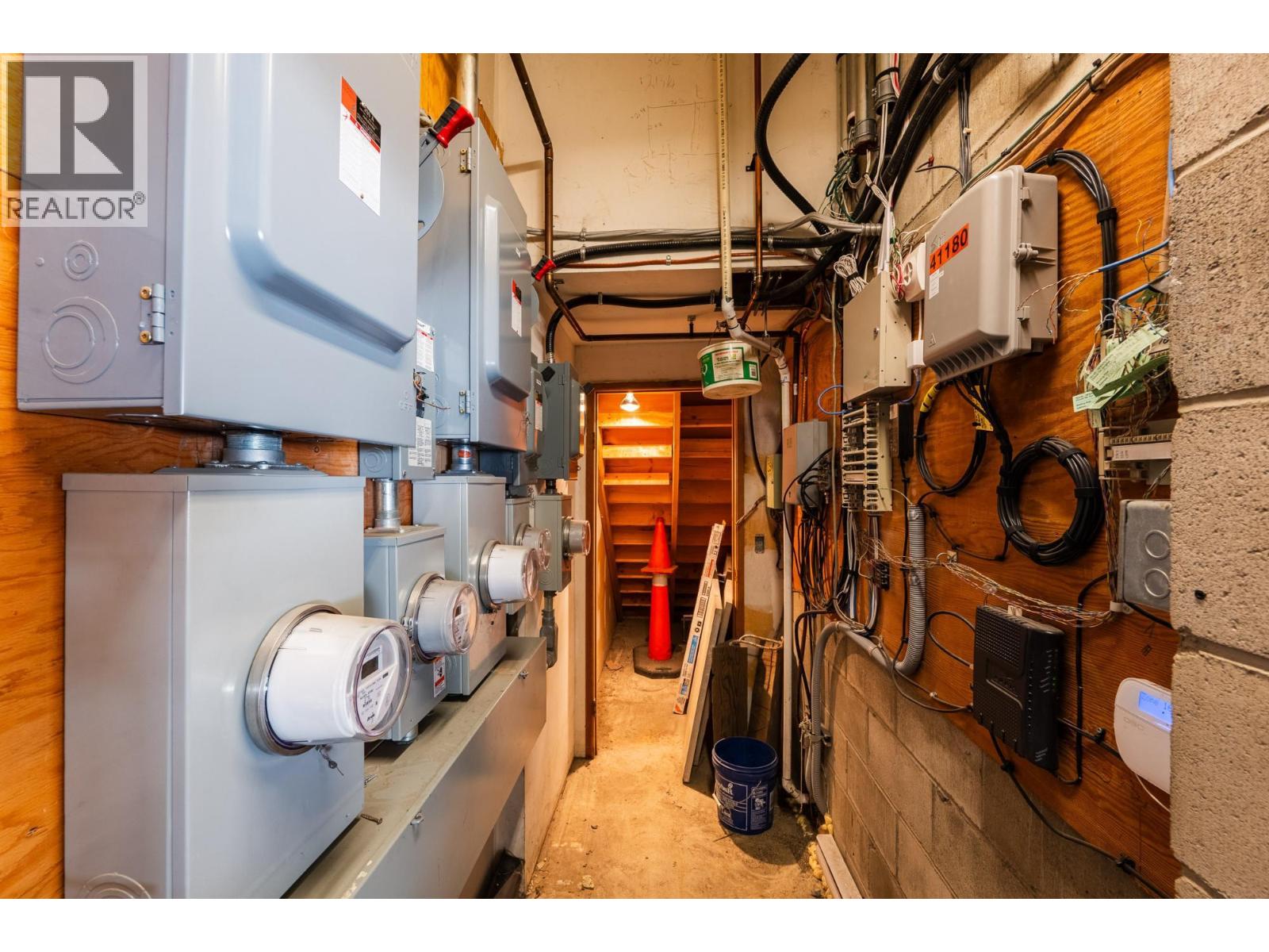 125 Hall Street, Nelson, British Columbia  V1L 7B4 - Photo 30 - 10366041