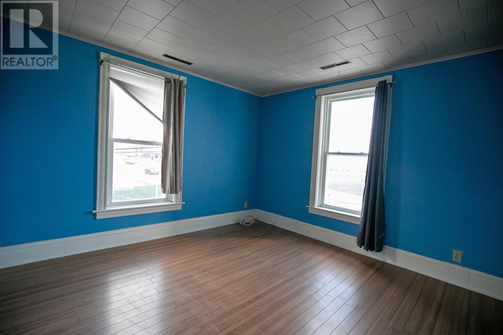 9 West Victoria Street, Amherst, Nova Scotia  B4H 1B7 - Photo 9 - 202526038