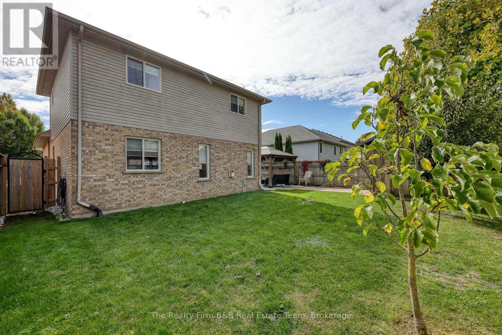 35 Blue Jay Boulevard, Woodstock, Ontario  N4T 1T2 - Photo 12 - X12467563