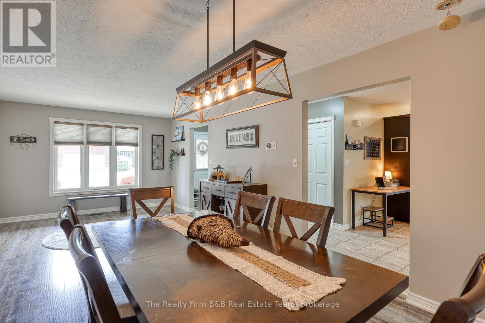 35 Blue Jay Boulevard, Woodstock, Ontario  N4T 1T2 - Photo 22 - X12467563