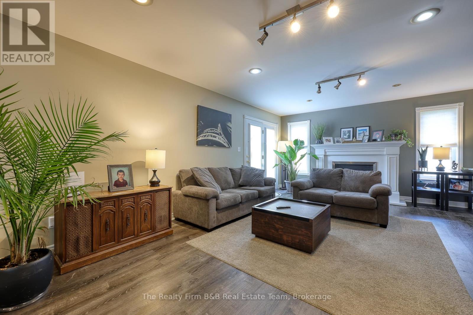 35 Blue Jay Boulevard, Woodstock, Ontario  N4T 1T2 - Photo 30 - X12467563