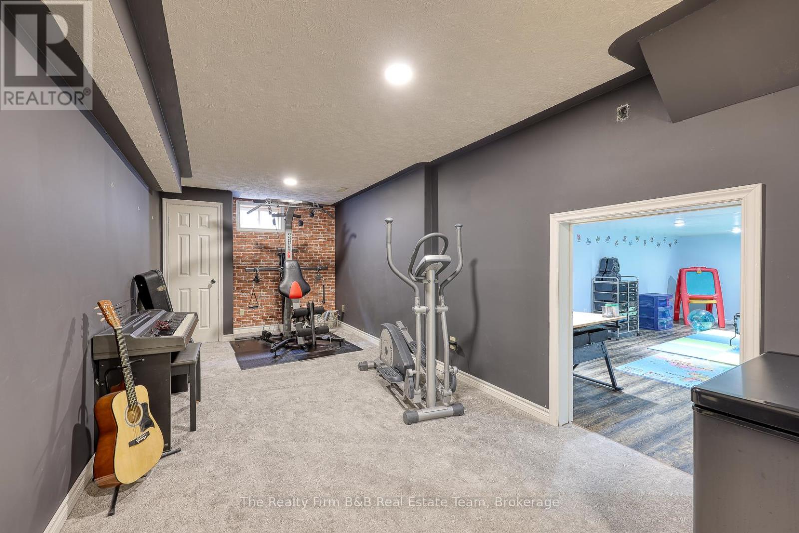 35 Blue Jay Boulevard, Woodstock, Ontario  N4T 1T2 - Photo 38 - X12467563