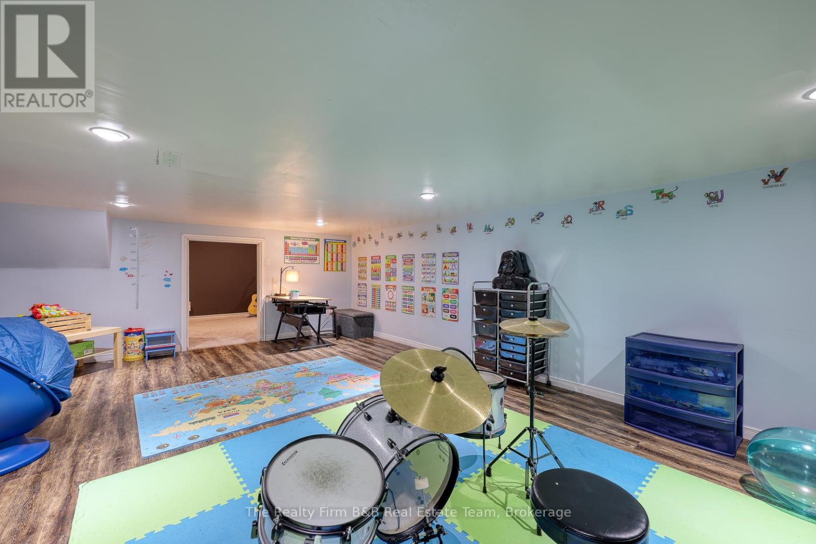 35 Blue Jay Boulevard, Woodstock, Ontario  N4T 1T2 - Photo 40 - X12467563