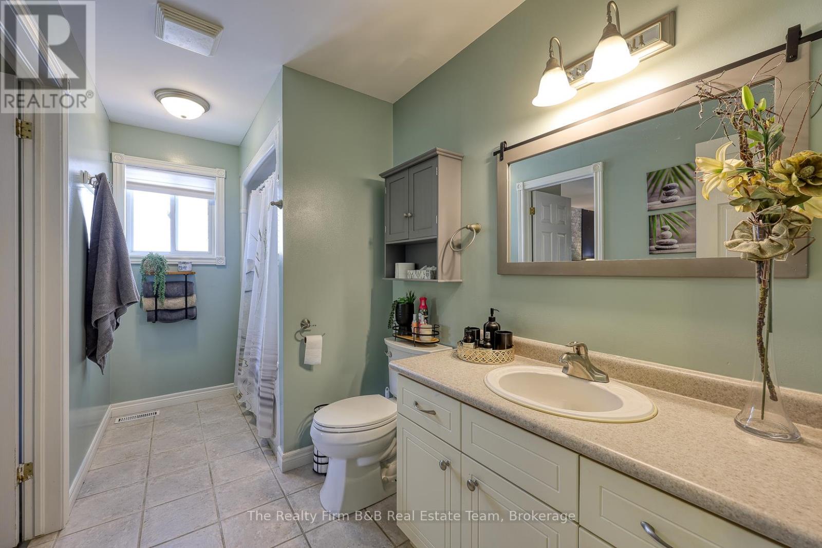 35 Blue Jay Boulevard, Woodstock, Ontario  N4T 1T2 - Photo 50 - X12467563