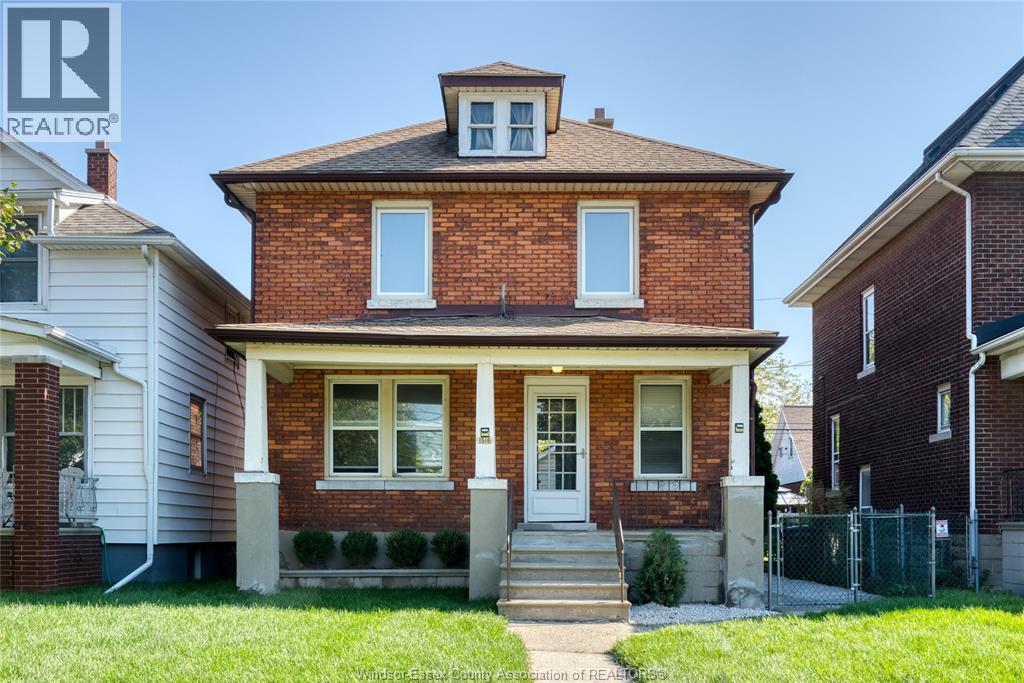 MLS# 25026402: 1516 DUFFERIN, Windsor, Canada