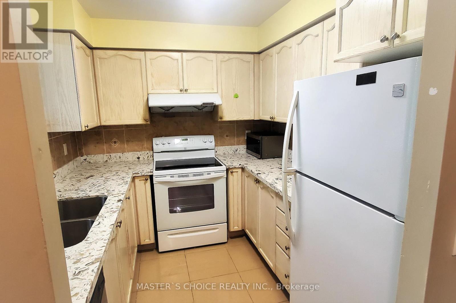 309 - 39 Pemberton Avenue, Toronto, Ontario  M2M 4L6 - Photo 4 - C12467510