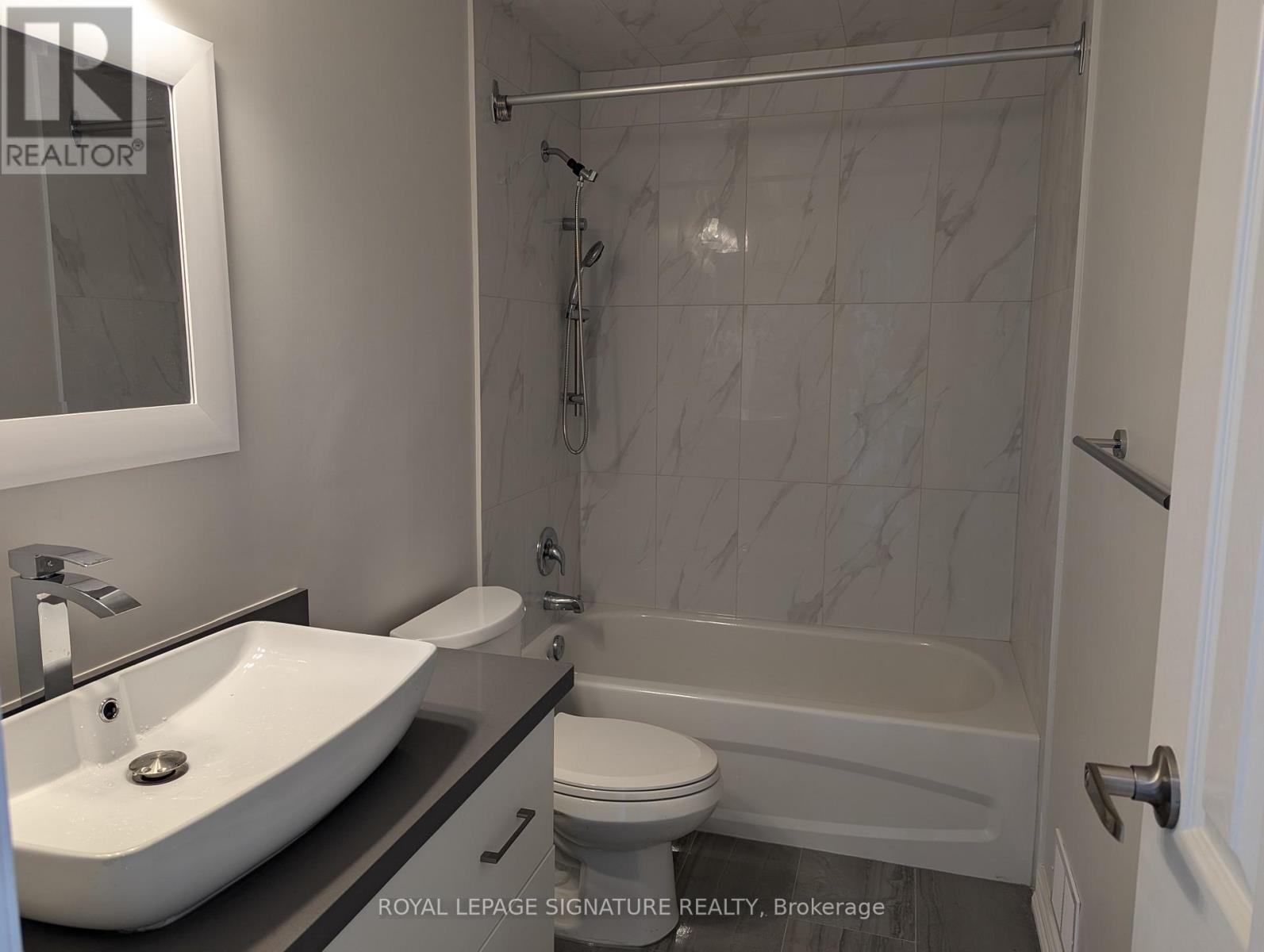 32 Burnt Meadoway, Toronto, Ontario  M2H 2V3 - Photo 10 - C12467536