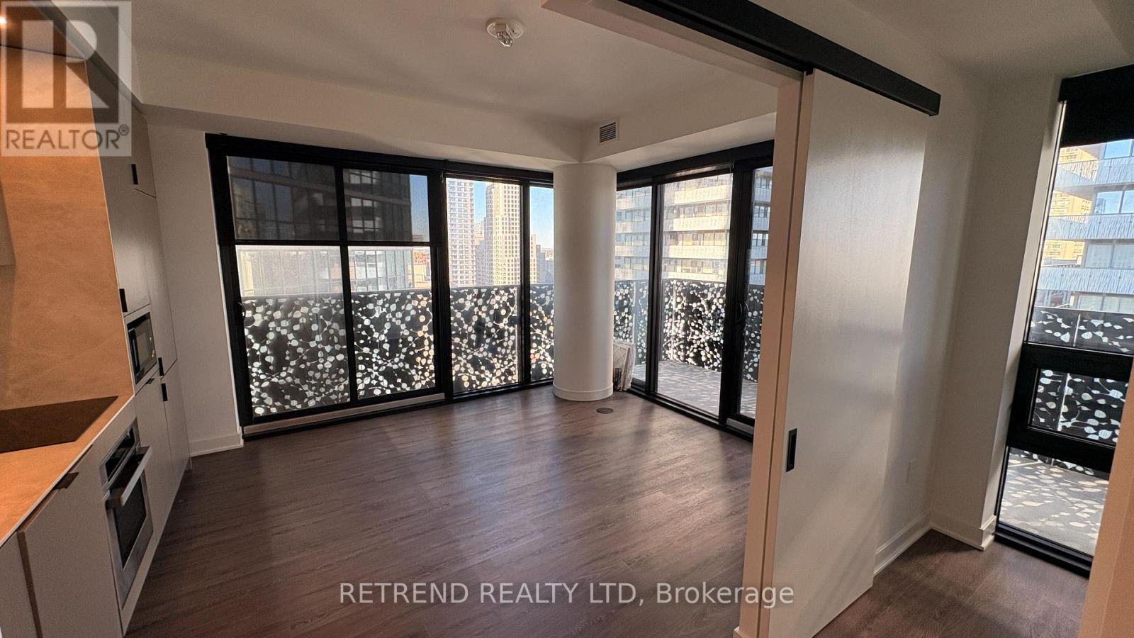 2410 - 55 Charles Street E, Toronto, Ontario  M4Y 1S9 - Photo 3 - C12467544