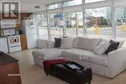 318 - 15 BRUNEL COURT, Toronto, Ontario