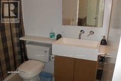 318 - 15 Brunel Court, Toronto, Ontario  M5V 3Y6 - Photo 4 - C12467548