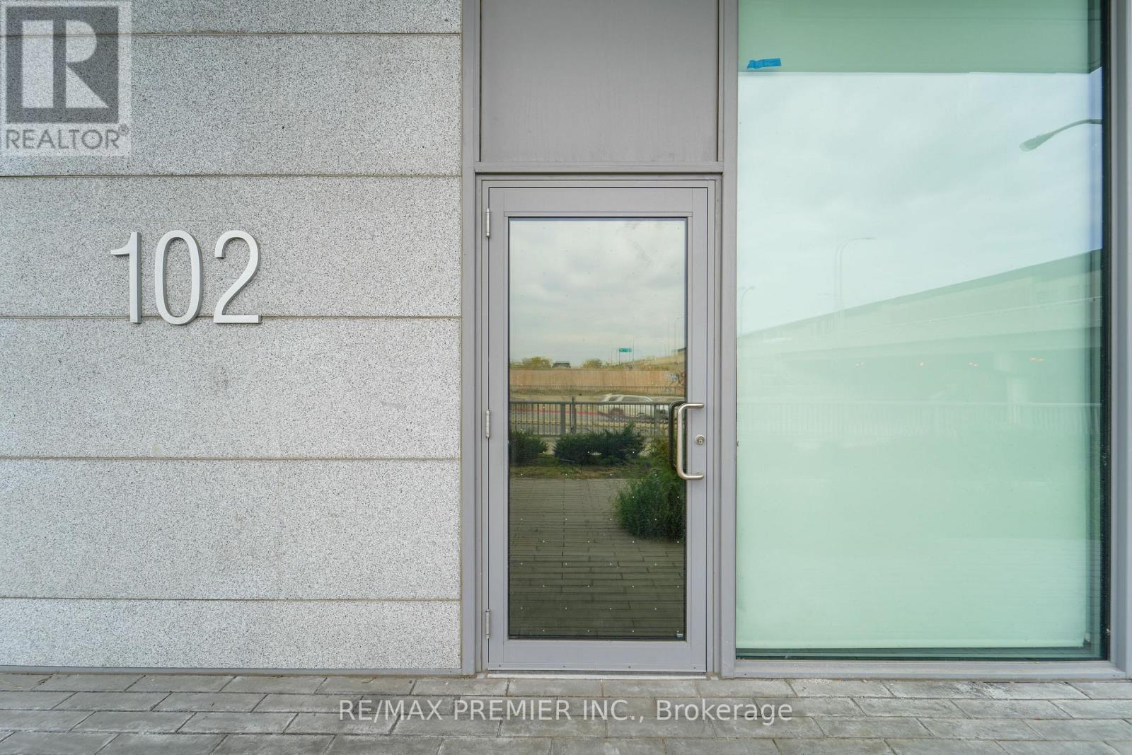 102 - 38 MONTE KWINTER COURT, Toronto, Ontario