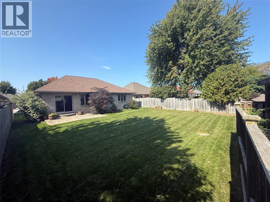 126 Stathis Boulevard, Sarnia, Ontario  N7S 5T5 - Photo 19 - 25026223