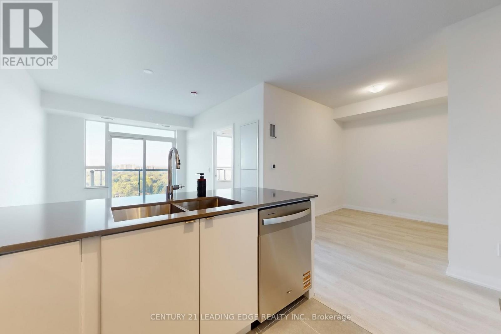 1528 - 3270 Sheppard Avenue E, Toronto, Ontario  M1T 0B3 - Photo 1 - E12467522