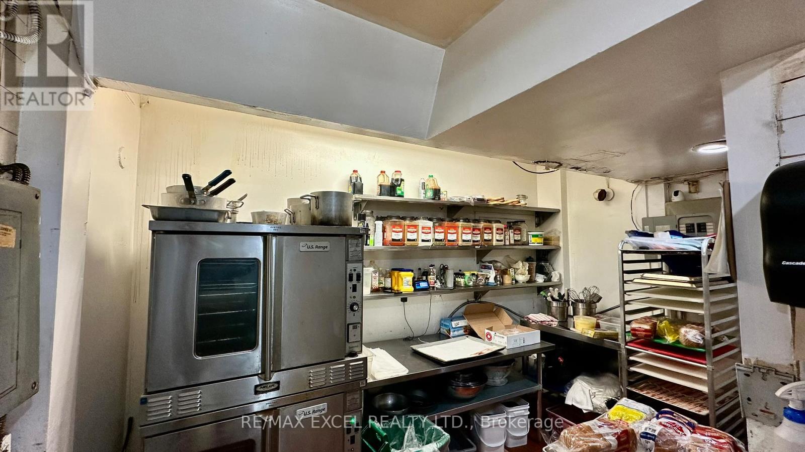 2162 Queen Street E, Toronto (The Beaches), Ontario  M4E 1E4 - Photo 12 - E12467530