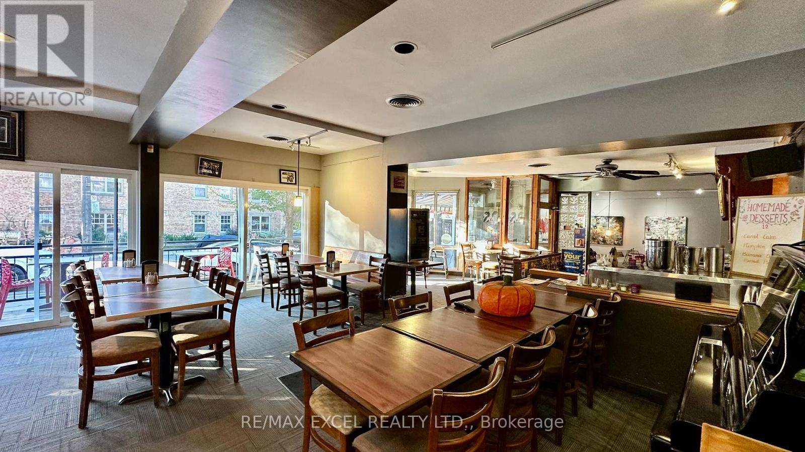 2162 Queen Street E, Toronto (The Beaches), Ontario  M4E 1E4 - Photo 4 - E12467530