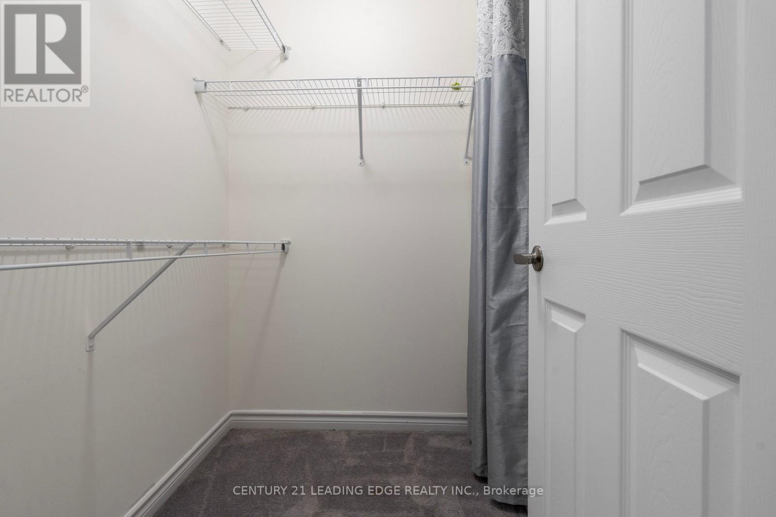 521 Fir Court, Milton, Ontario  L9T 7E7 - Photo 15 - W12467103