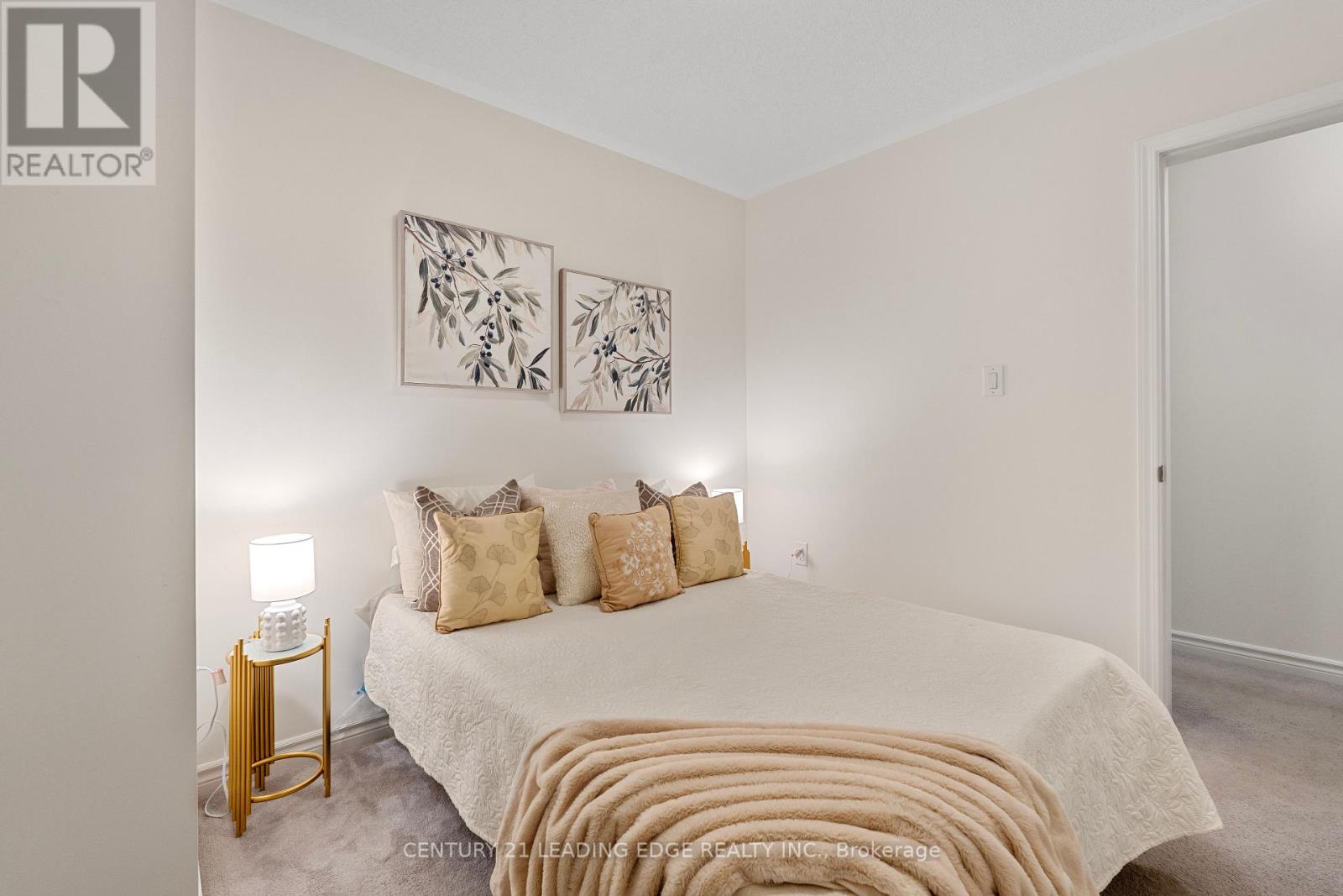 521 Fir Court, Milton, Ontario  L9T 7E7 - Photo 18 - W12467103
