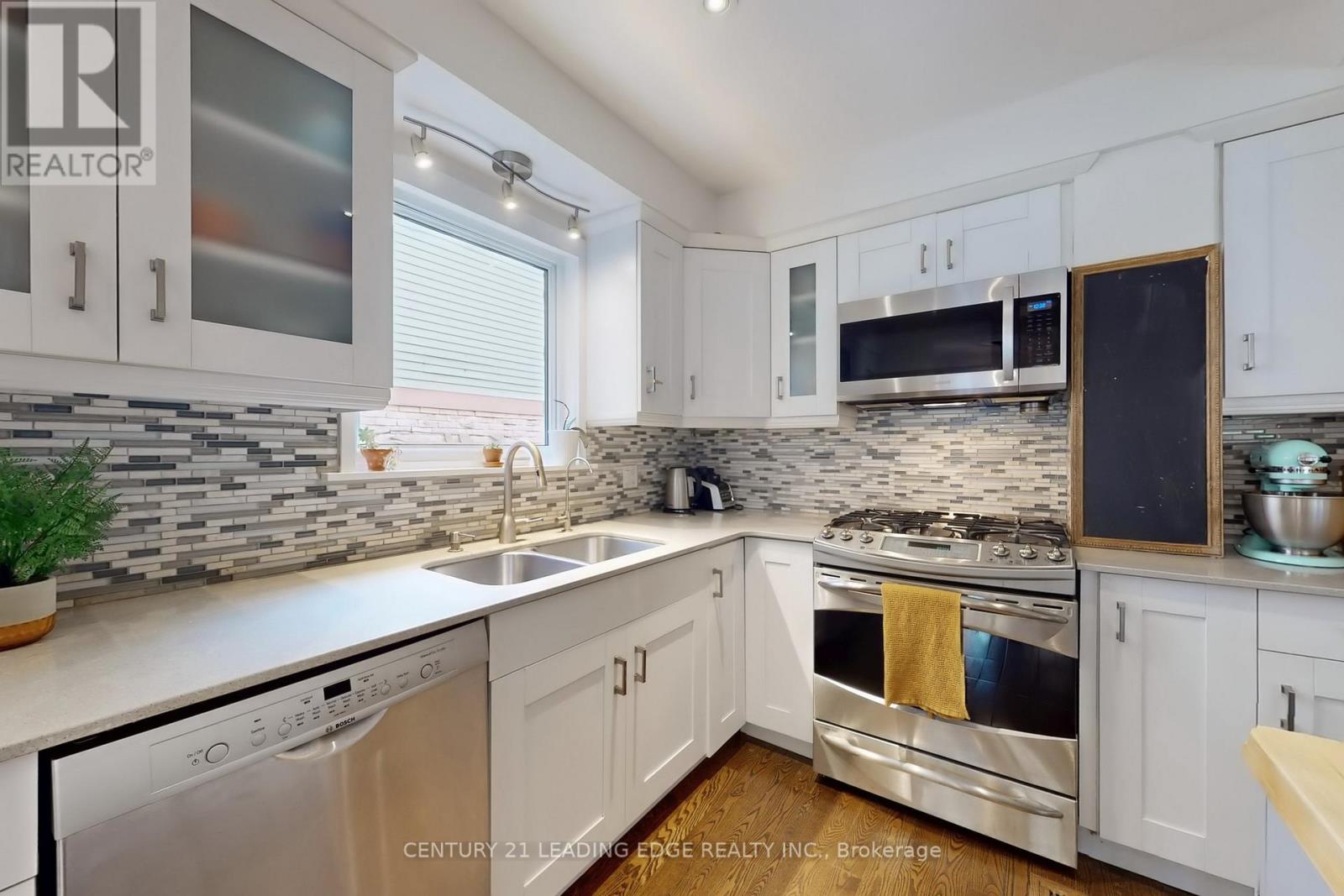 43 Karma Road, Markham, Ontario  L3R 4S8 - Photo 10 - N12467521