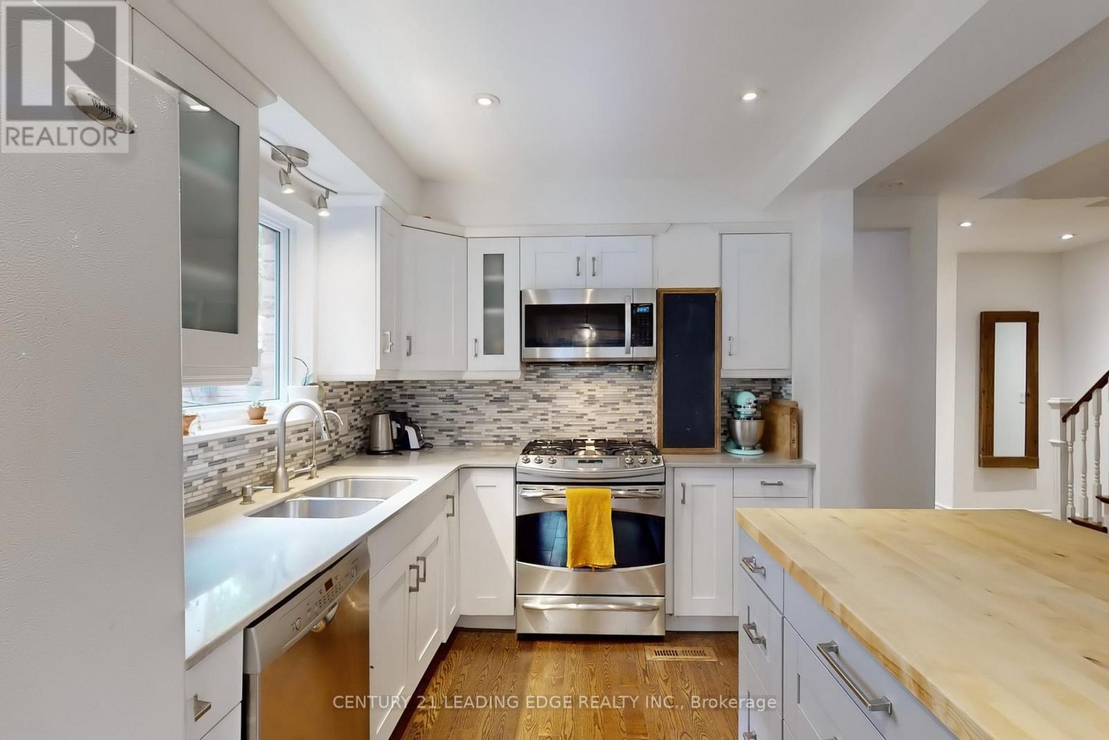 43 Karma Road, Markham, Ontario  L3R 4S8 - Photo 11 - N12467521