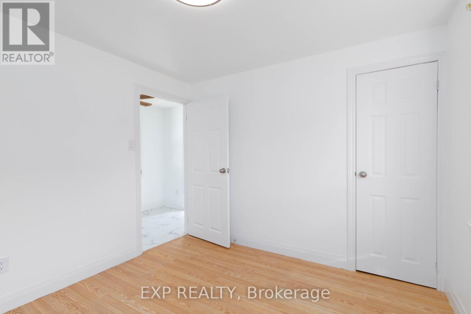 51 Burke Street, Georgina, Ontario  L0E 1R0 - Photo 14 - N12467528