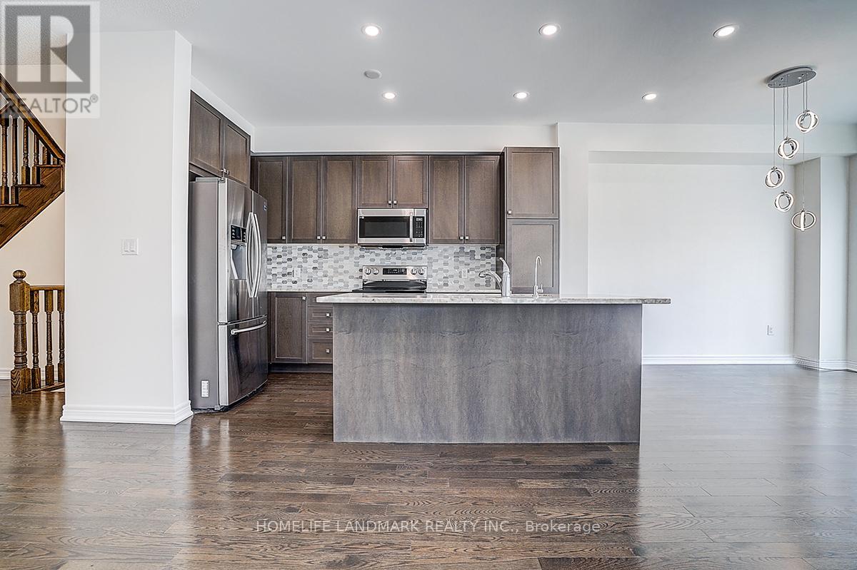 3 Moonseed Lane, Richmond Hill, Ontario  L4E 1E7 - Photo 13 - N12467561