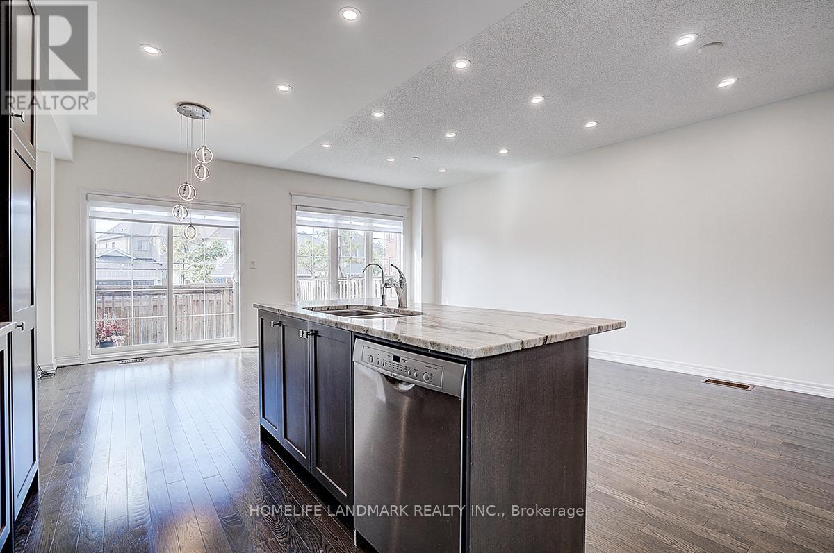 3 Moonseed Lane, Richmond Hill, Ontario  L4E 1E7 - Photo 14 - N12467561