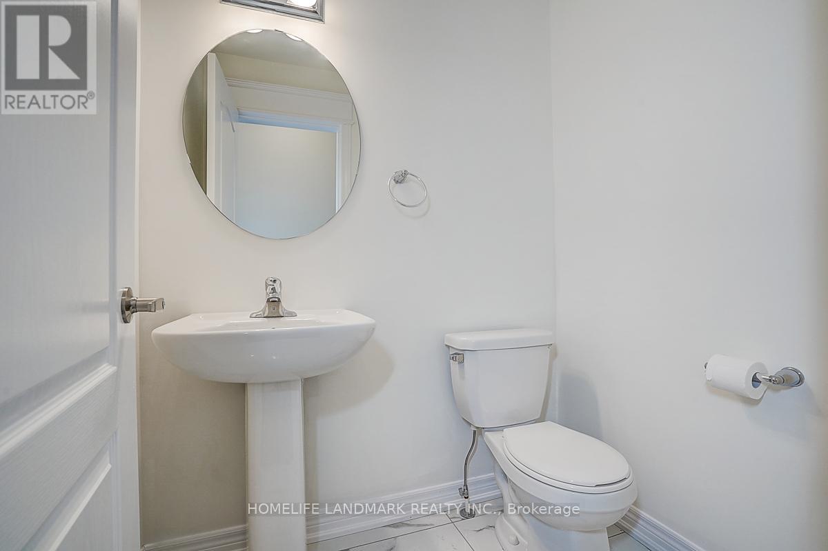 3 Moonseed Lane, Richmond Hill, Ontario  L4E 1E7 - Photo 17 - N12467561
