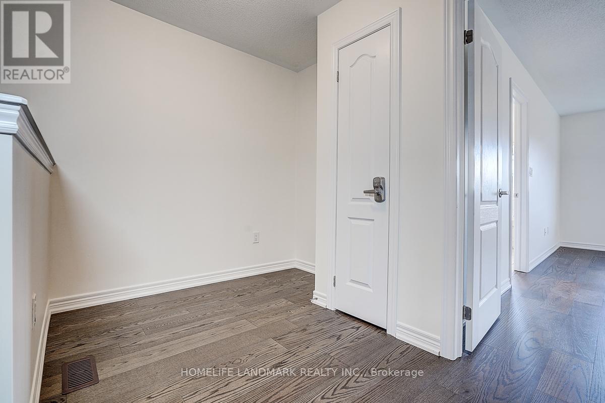 3 Moonseed Lane, Richmond Hill, Ontario  L4E 1E7 - Photo 20 - N12467561