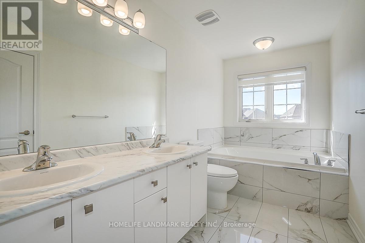3 Moonseed Lane, Richmond Hill, Ontario  L4E 1E7 - Photo 26 - N12467561
