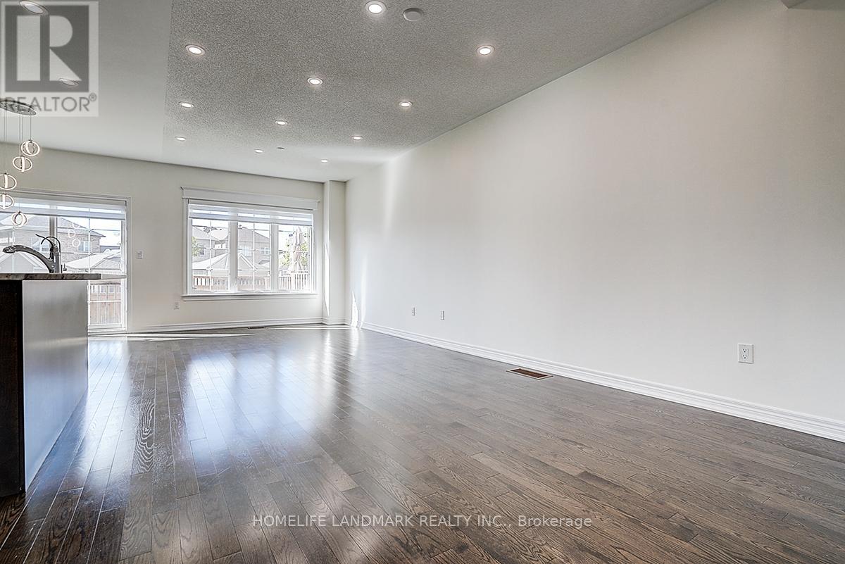 3 Moonseed Lane, Richmond Hill, Ontario  L4E 1E7 - Photo 7 - N12467561