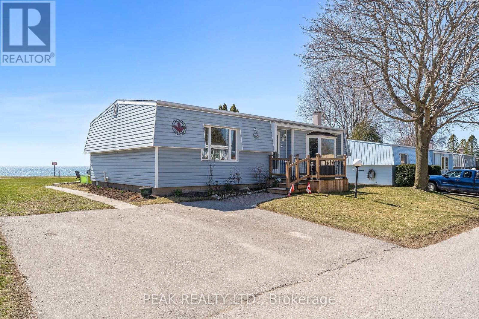 71 Bluffs Road, Clarington, Ontario  L1B 1A6 - Photo 3 - E12455324