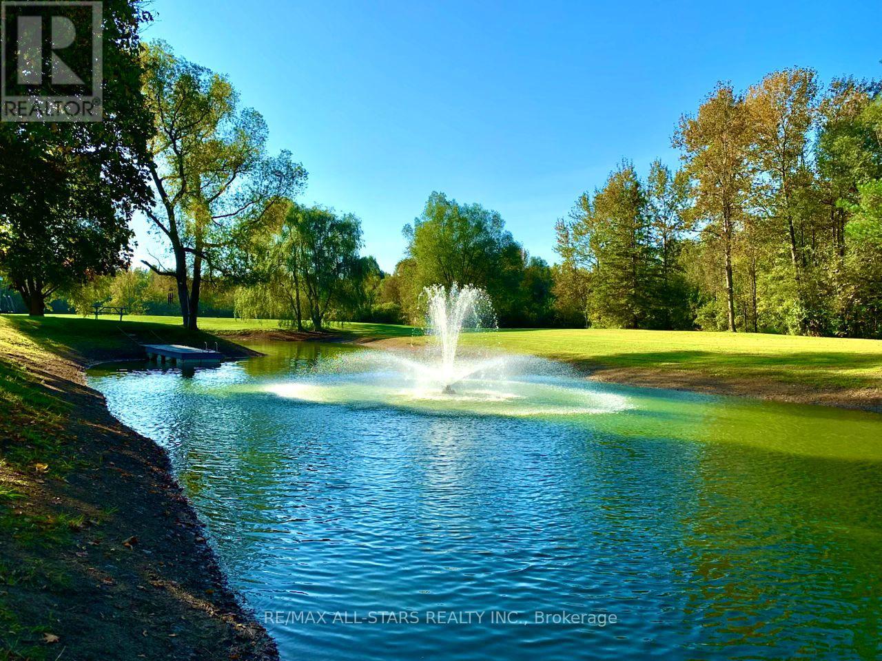 5427 RAVENSHOE ROAD, East Gwillimbury, Ontario