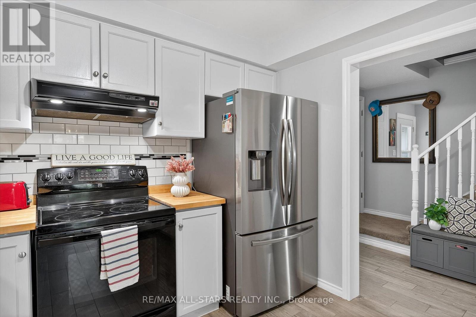 54 Ivory Court, Clarington, Ontario  L1C 5C1 - Photo 9 - E12420904