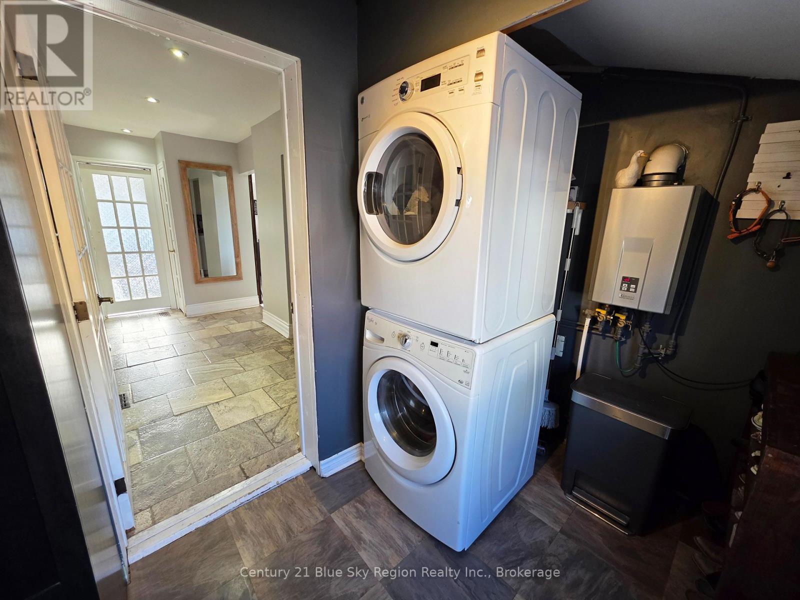 1376 Copeland Street, North Bay, Ontario P1B 3G3 - Photo 12 - X12467566