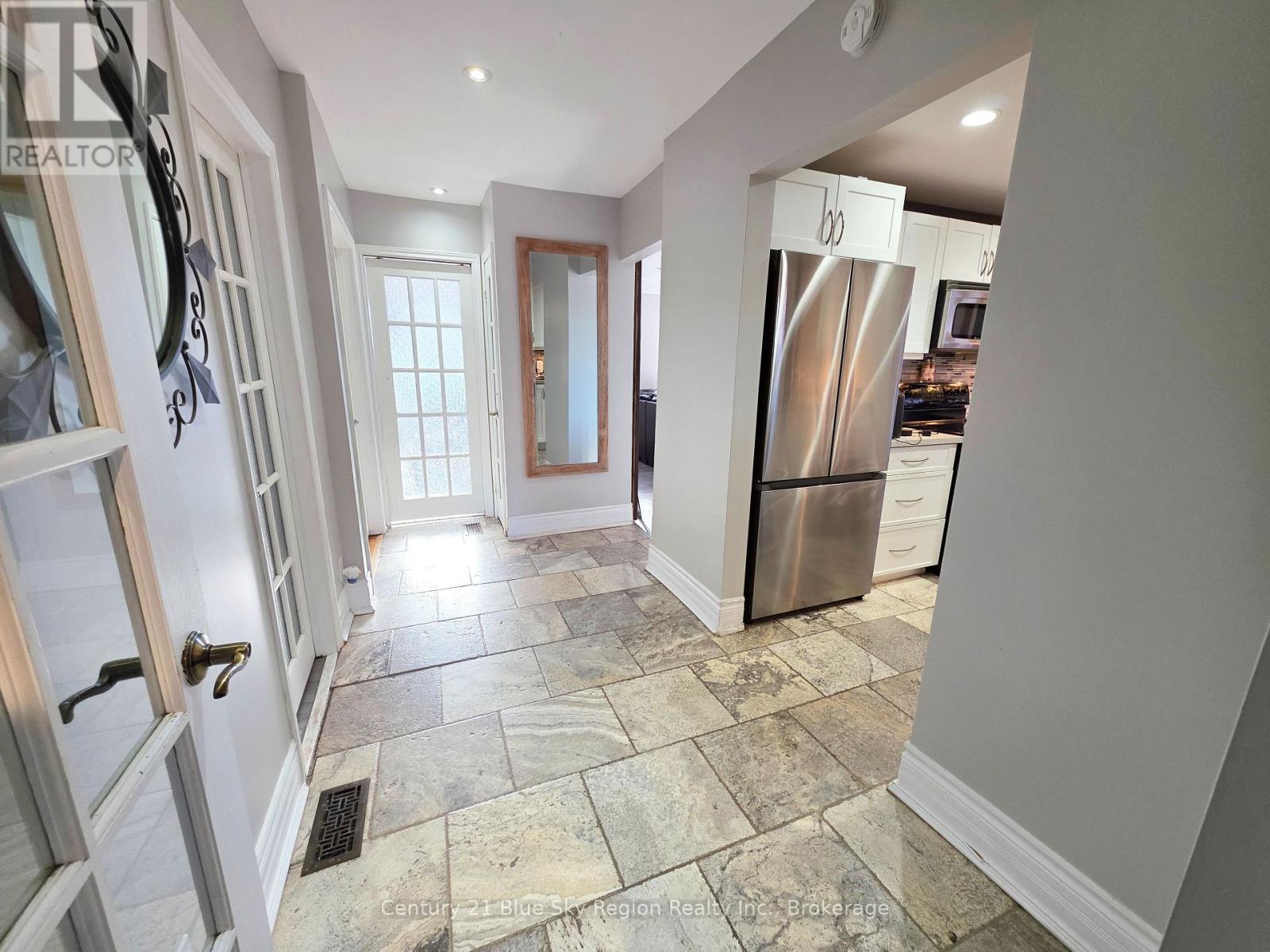 1376 Copeland Street, North Bay, Ontario P1B 3G3 - Photo 13 - X12467566