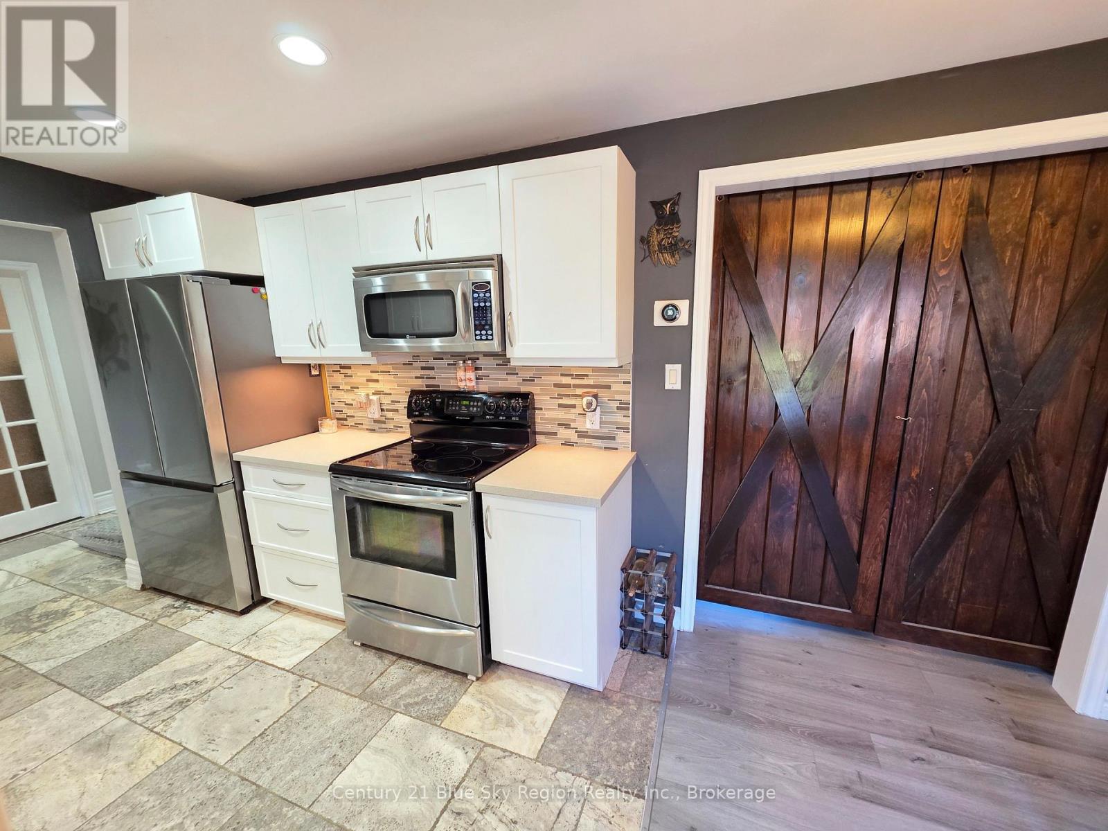 1376 Copeland Street, North Bay, Ontario P1B 3G3 - Photo 16 - X12467566