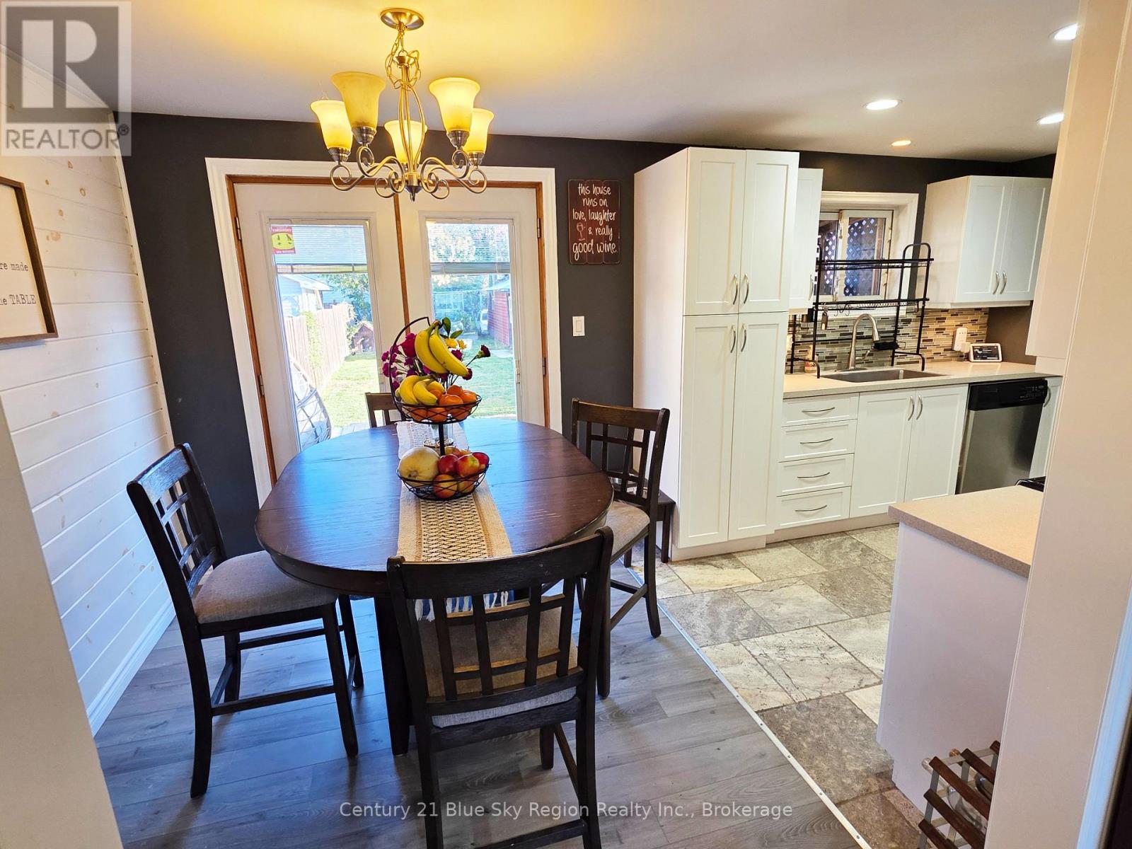 1376 Copeland Street, North Bay, Ontario P1B 3G3 - Photo 21 - X12467566