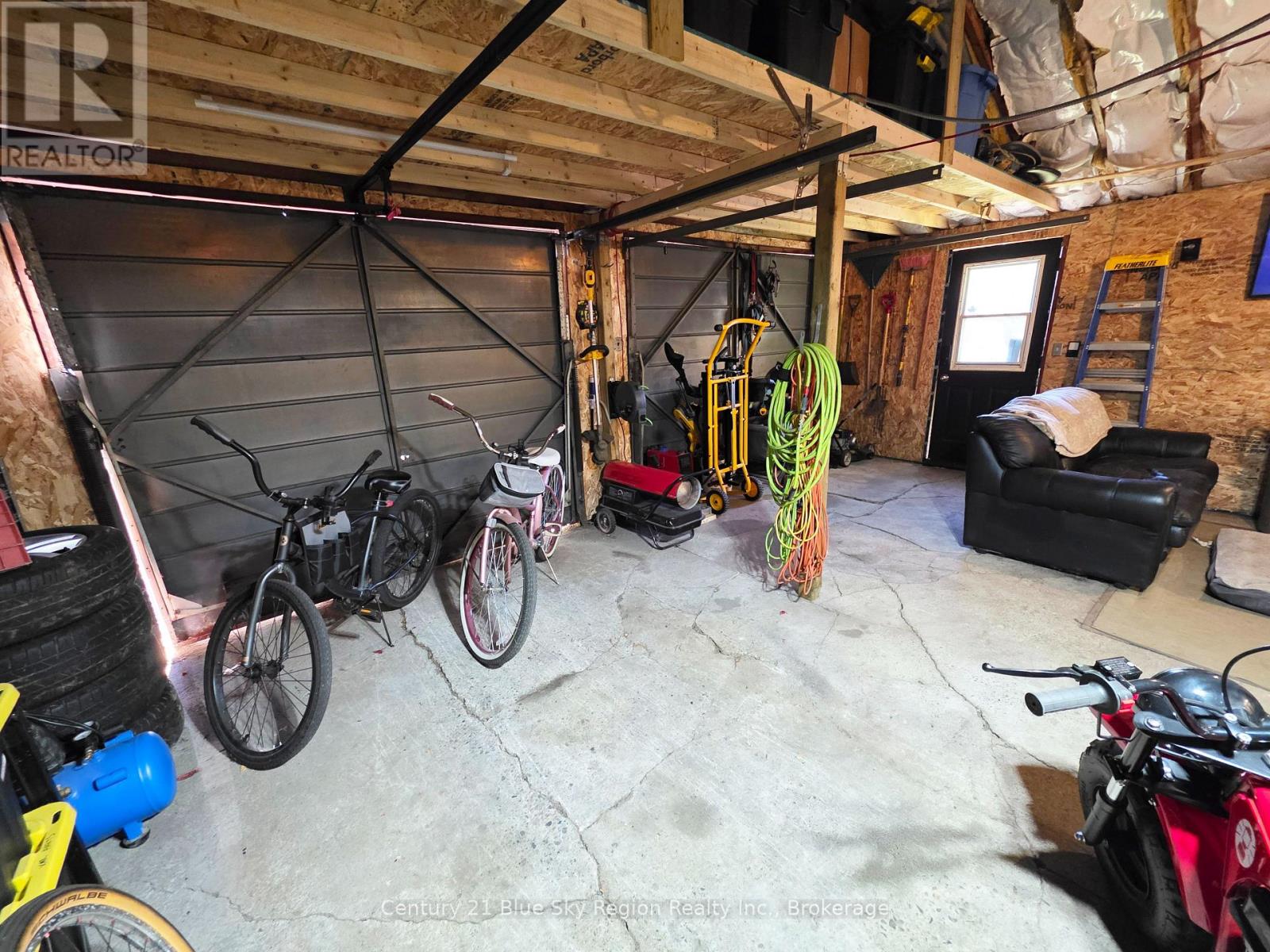 1376 Copeland Street, North Bay, Ontario P1B 3G3 - Photo 40 - X12467566