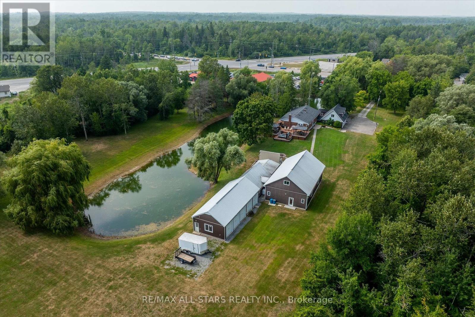 5427 Ravenshoe Road, East Gwillimbury, Ontario  L0E 1R0 - Photo 7 - N12336382