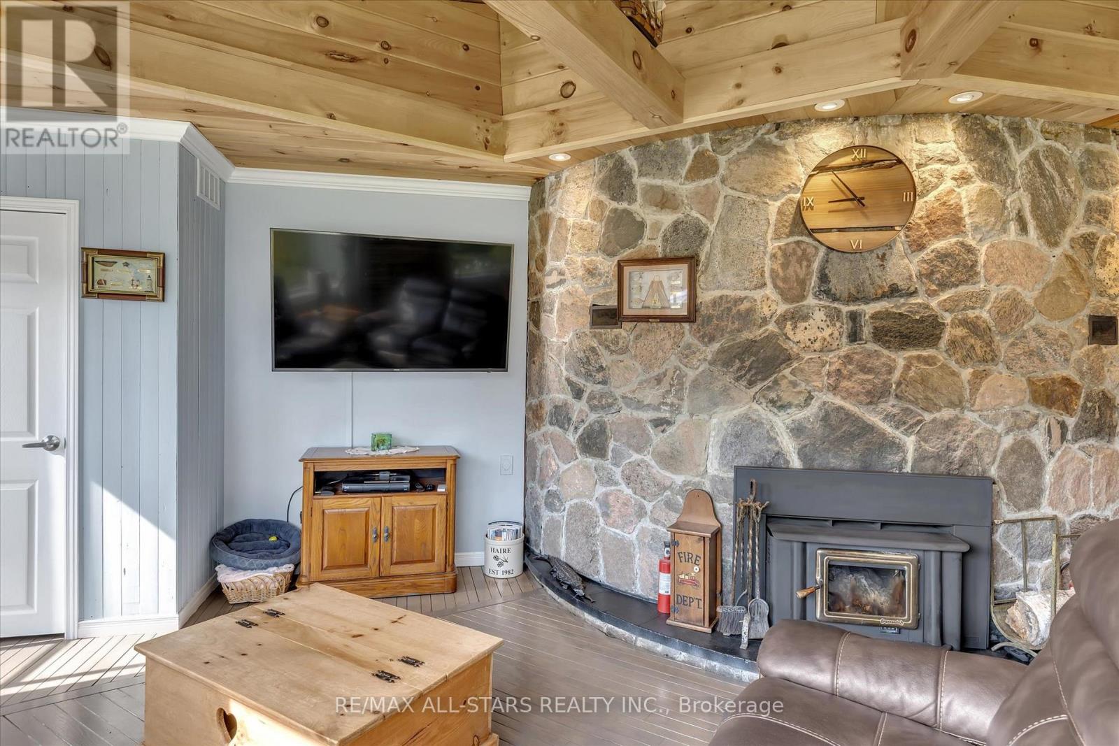 2 Sackitt Road, Kawartha Lakes, Ontario  K0M 1N0 - Photo 19 - X12314503