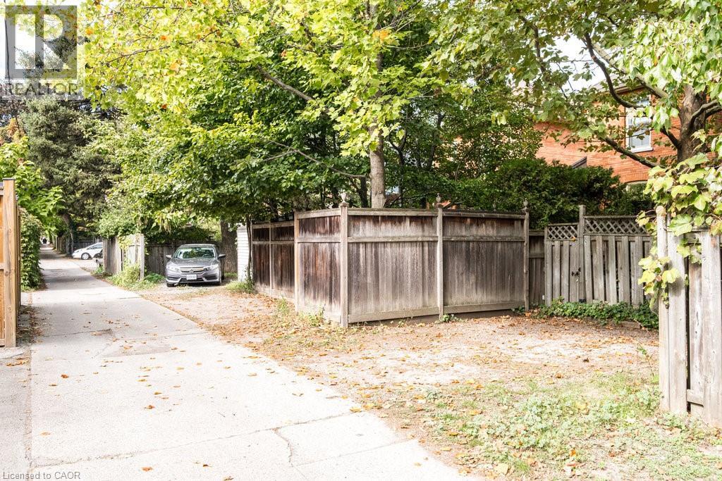 219 Charlton Avenue W, Hamilton, Ontario  L8P 2E3 - Photo 42 - 40779792