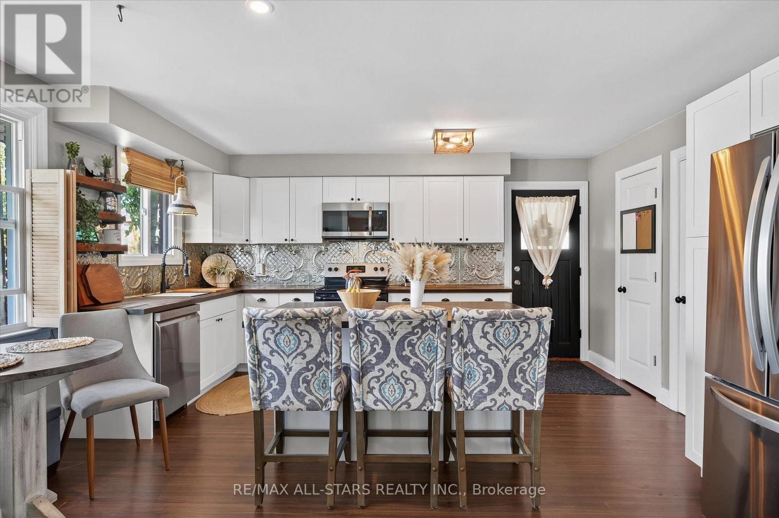 34 William Street, Kawartha Lakes, Ontario  K0M 1A0 - Photo 7 - X12393999